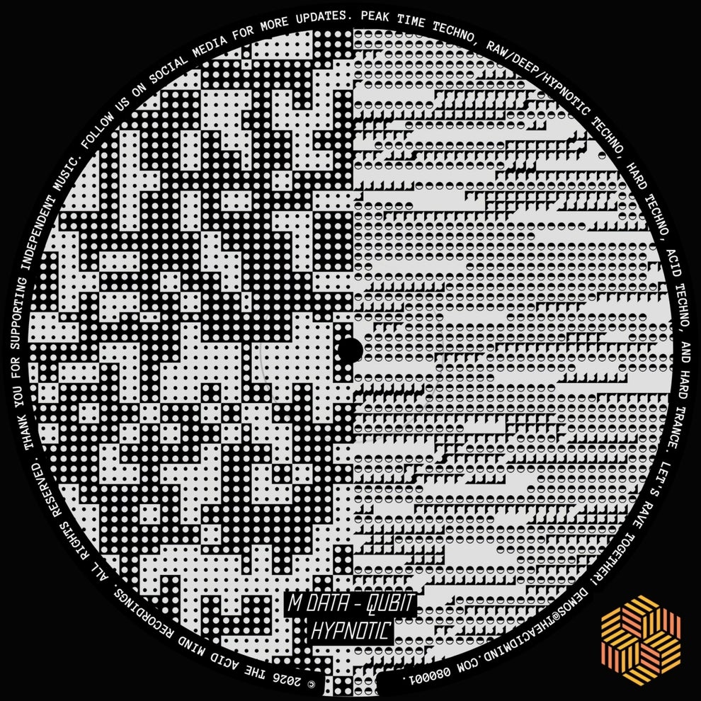 M Data - Qubit