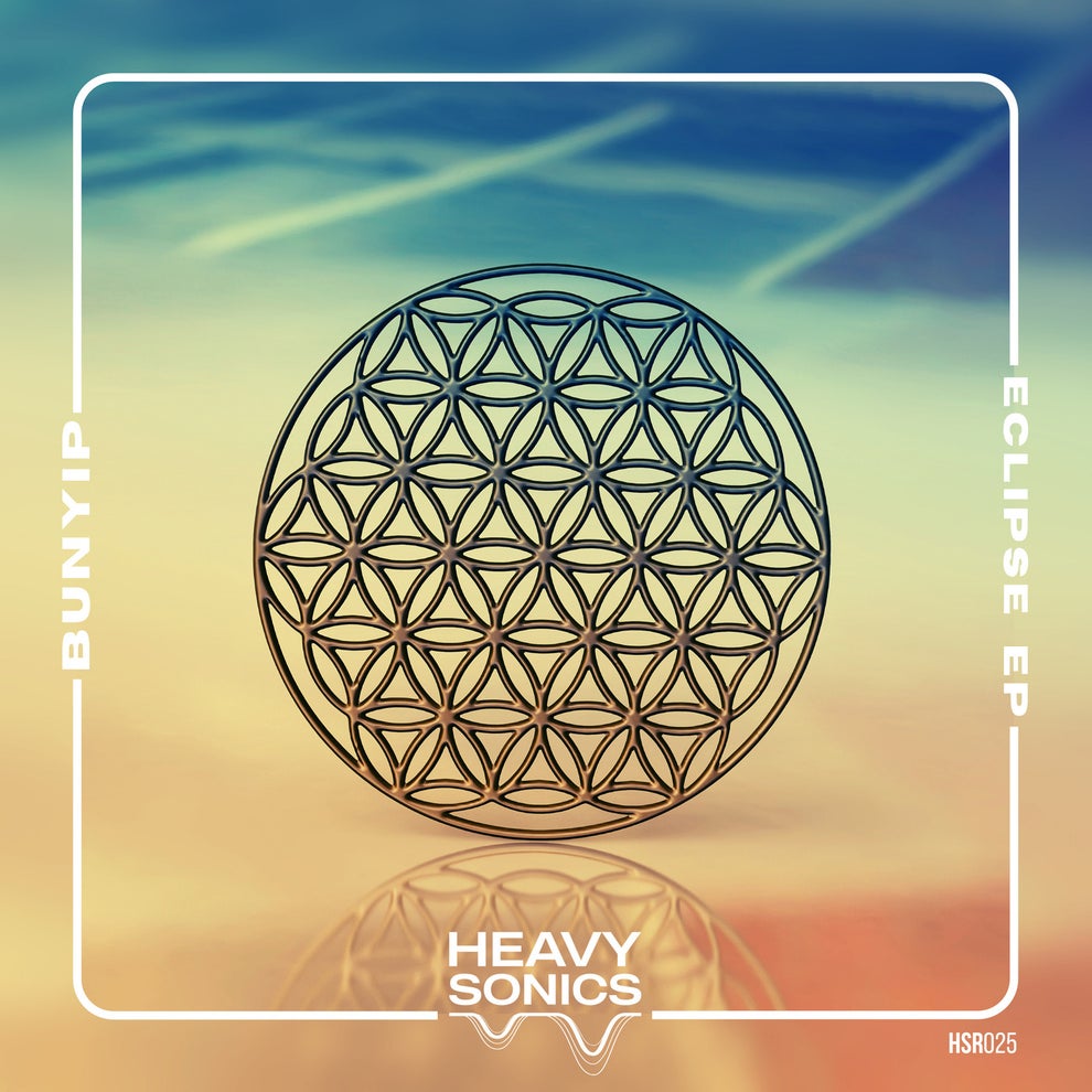 Bunyip, Kathryn Brenna - Holding Back (Nixxy Rain Remix)